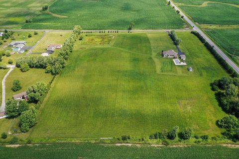 Unimproved Land in Hebron IN 450-Lot #1 South Street 3.jpg