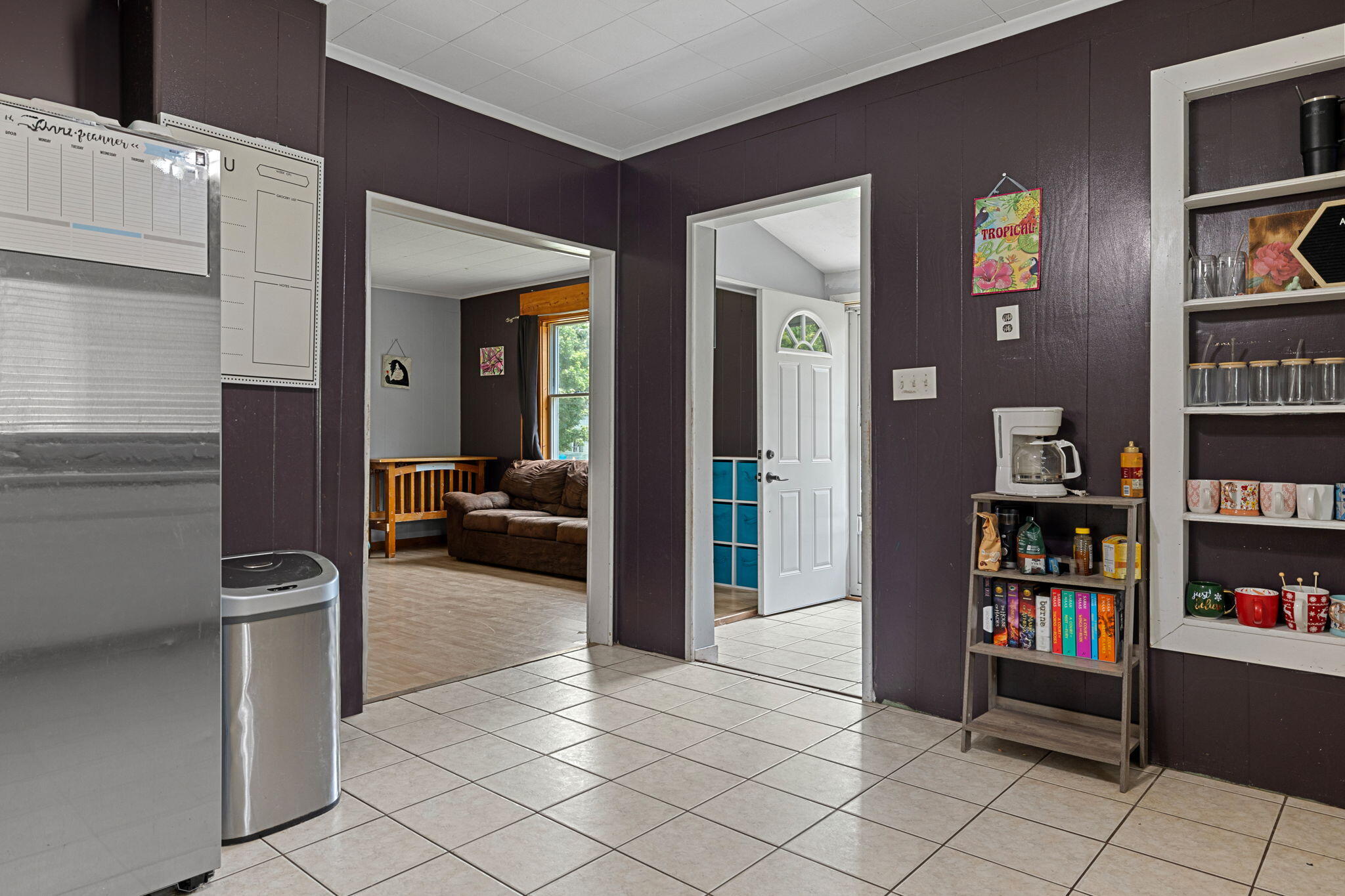 La Porte, Indiana 46350, United States, 4 Bedrooms Bedrooms, ,1 BathroomBathrooms,Residential,Pending,7100