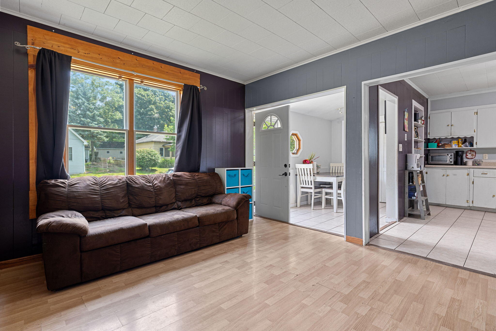 La Porte, Indiana 46350, United States, 4 Bedrooms Bedrooms, ,1 BathroomBathrooms,Residential,Pending,7100