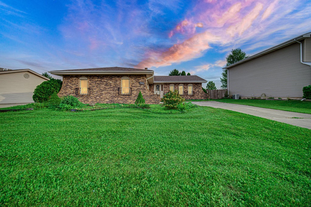 Photo of 4969 W 87th Lane, Crown Point, IN 46307 (MLS # 846975)