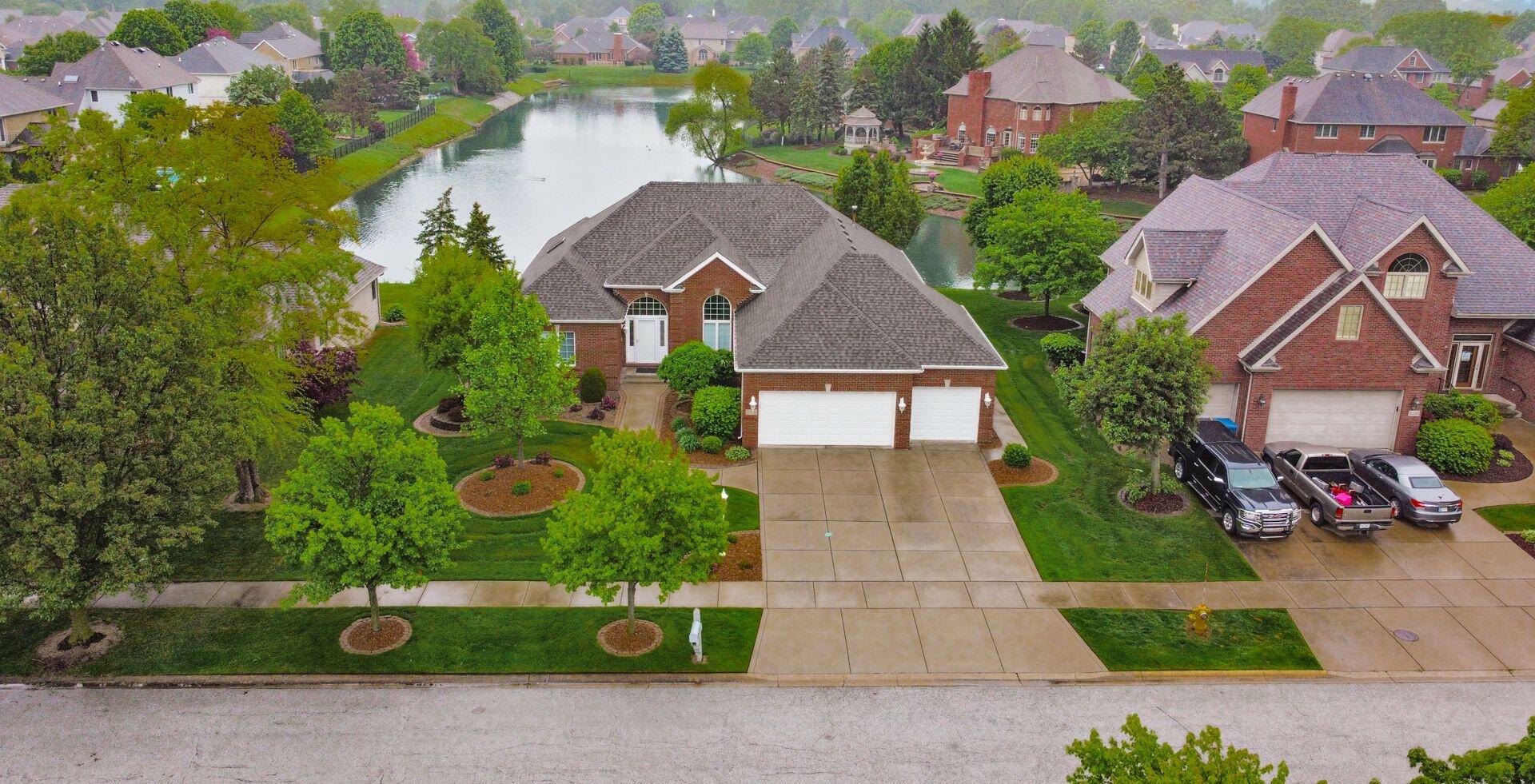 Highland, Indiana 46322, United States, 3 Bedrooms Bedrooms, ,3 BathroomsBathrooms,Residential,Pending,142514