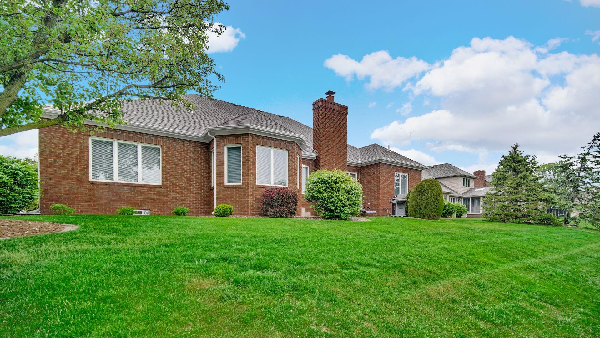 Highland, Indiana 46322, United States, 3 Bedrooms Bedrooms, ,3 BathroomsBathrooms,Residential,Pending,142514