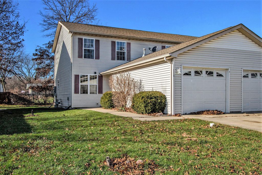 Photo of 682 Dearborn Road #A, Valparaiso, IN 46385 (MLS # 831394)