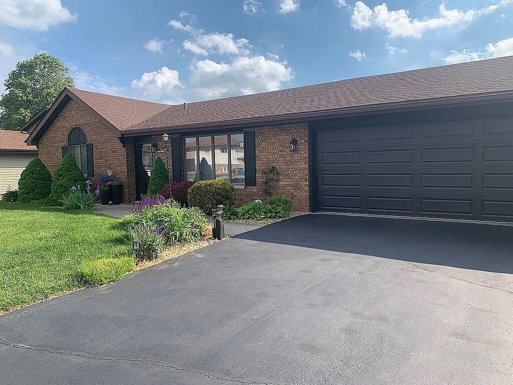 2428 Rolling Hill Drive