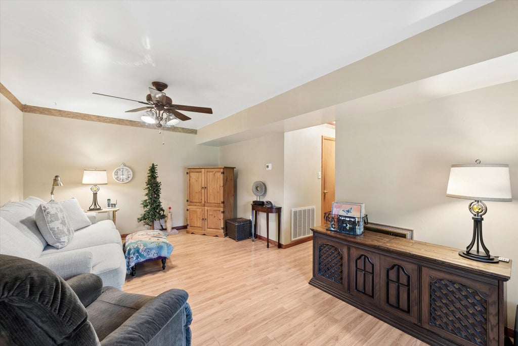 Photo of 4465 W Old Hwy 30, Hanna, IN 46340 (MLS # 846092)