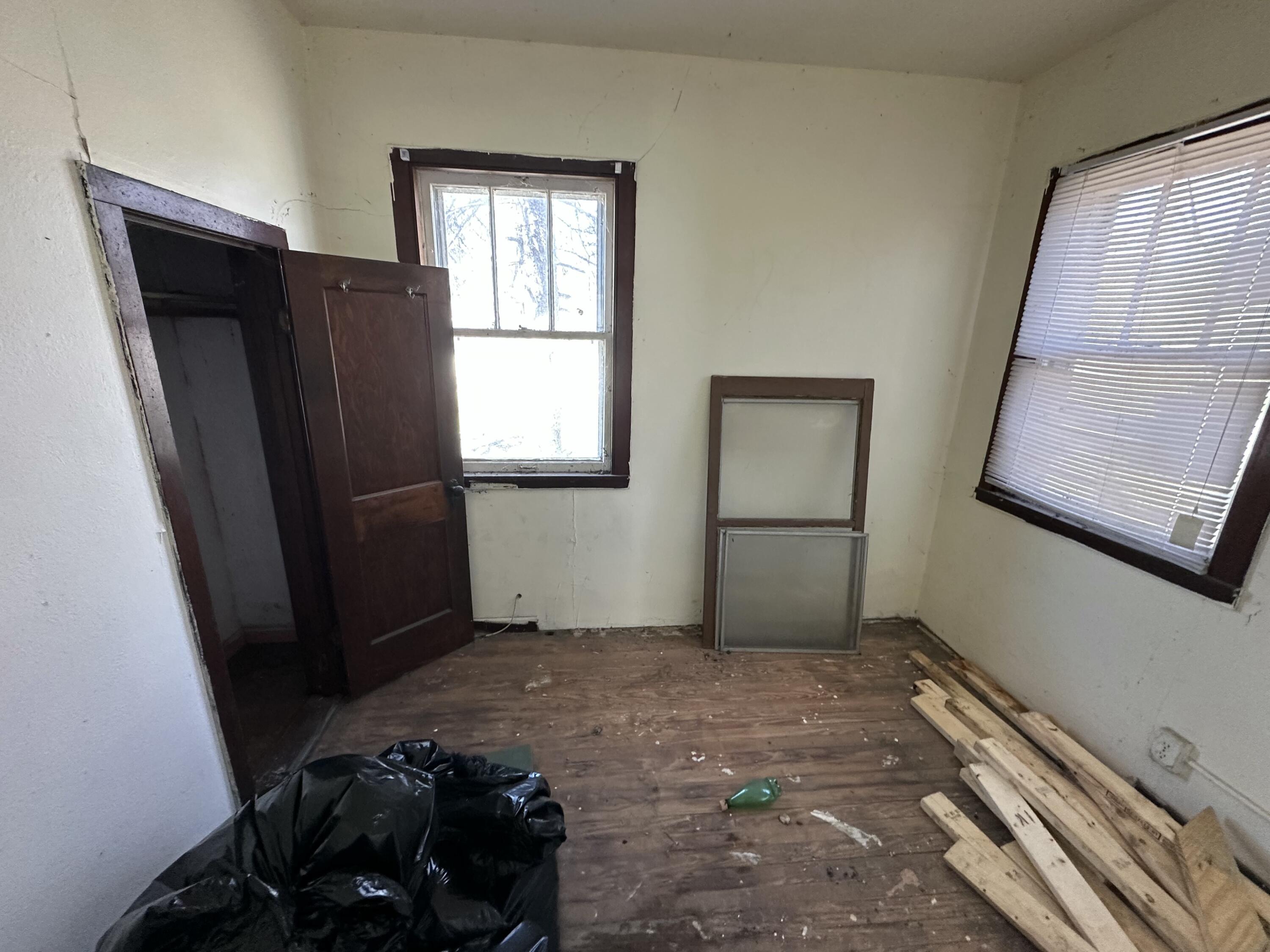 Gary, Indiana 46409, United States, 2 Bedrooms Bedrooms, ,1 BathroomBathrooms,Residential,Active,106063