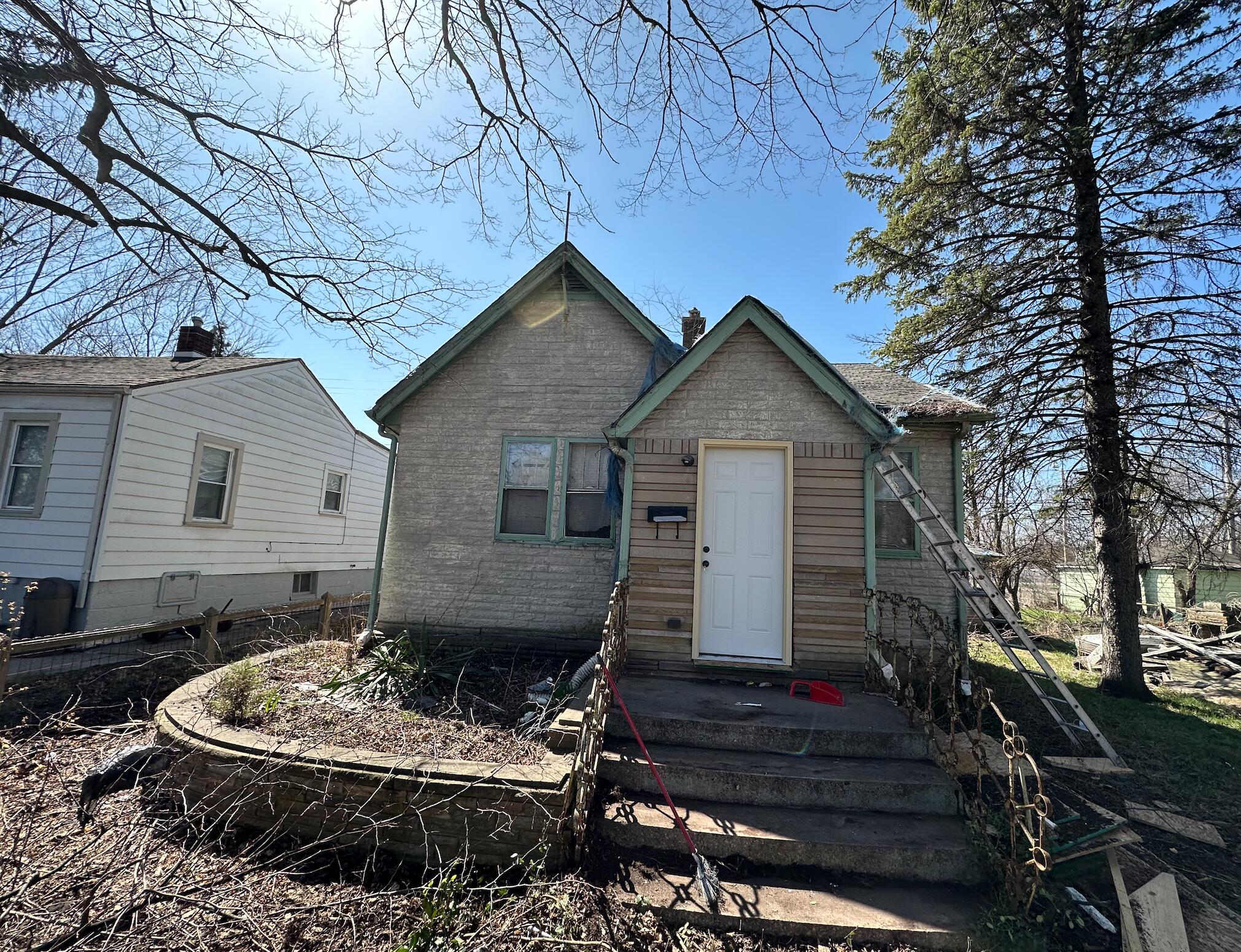 Gary, Indiana 46409, United States, 2 Bedrooms Bedrooms, ,1 BathroomBathrooms,Residential,Active,106063 Gary, Indiana 46409, United States, 2 Bedrooms Bedrooms, ,1 BathroomBathrooms,Residential,Active,106063