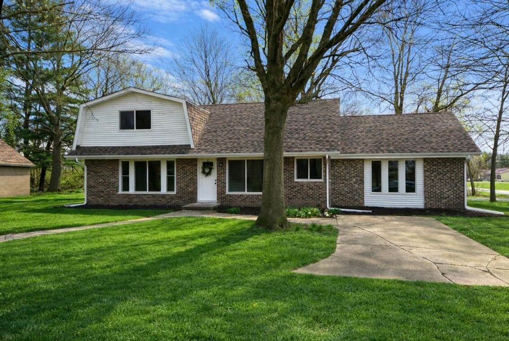 Photo of 1141 W 300 N, La Porte, IN 46350 (MLS # 836540)