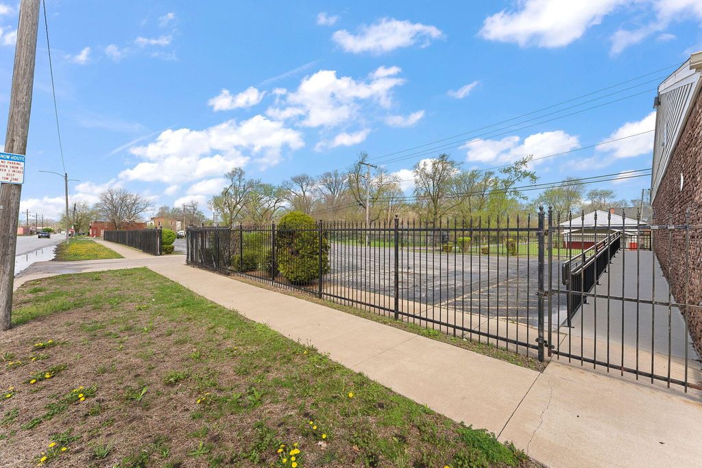 Photo of 2524-34 W 11th Avenue, Gary, IN 46404 (MLS # 837269)