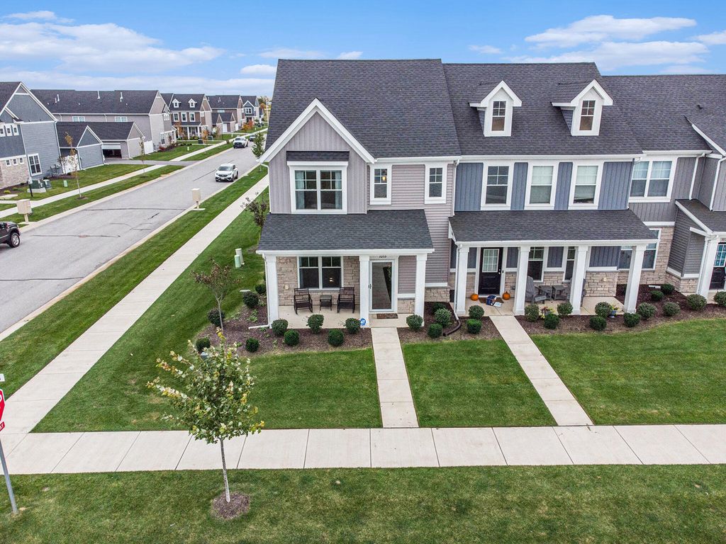 Photo of 1053 E 117th Lane, Crown Point, IN 46307 (MLS # 829719)