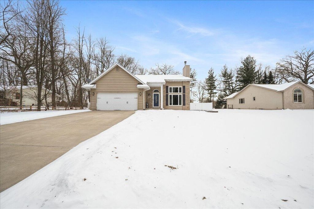 Photo of 2131 E 9th Place, Hobart, IN 46342 (MLS # 833585)