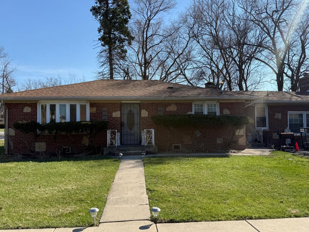 Photo of 5400 Massachusetts Street, Merrillville, IN 46410 (MLS # 835852)