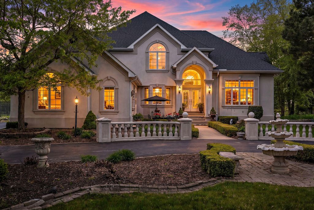Photo of 836 Royal Dublin Lane, Dyer, IN 46311 (MLS # 839004)