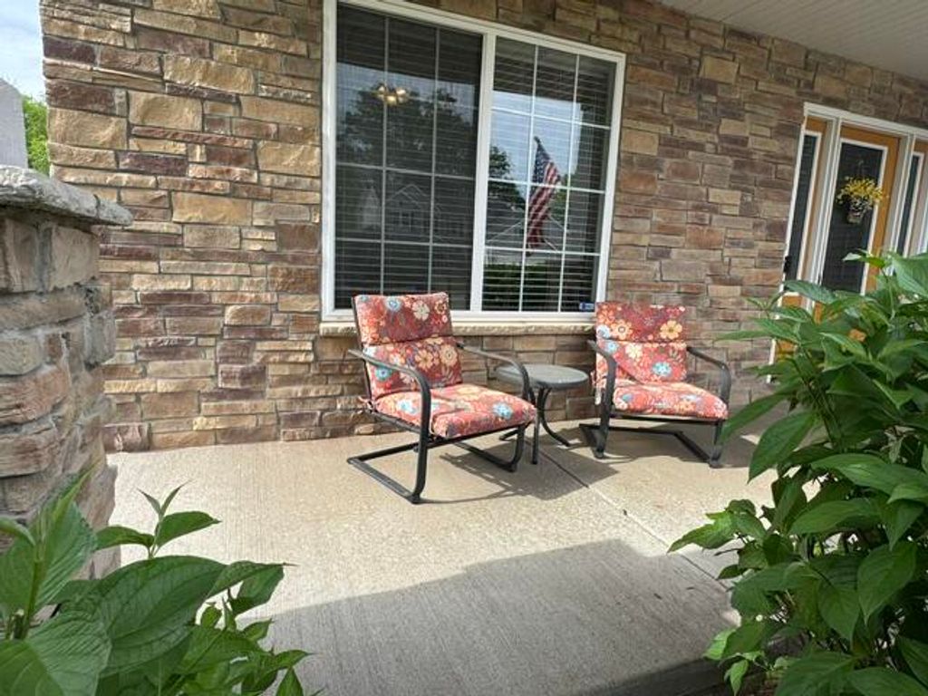 Photo of 508 Pine Trail Drive, Chesterton, IN 46304 (MLS # 839586)