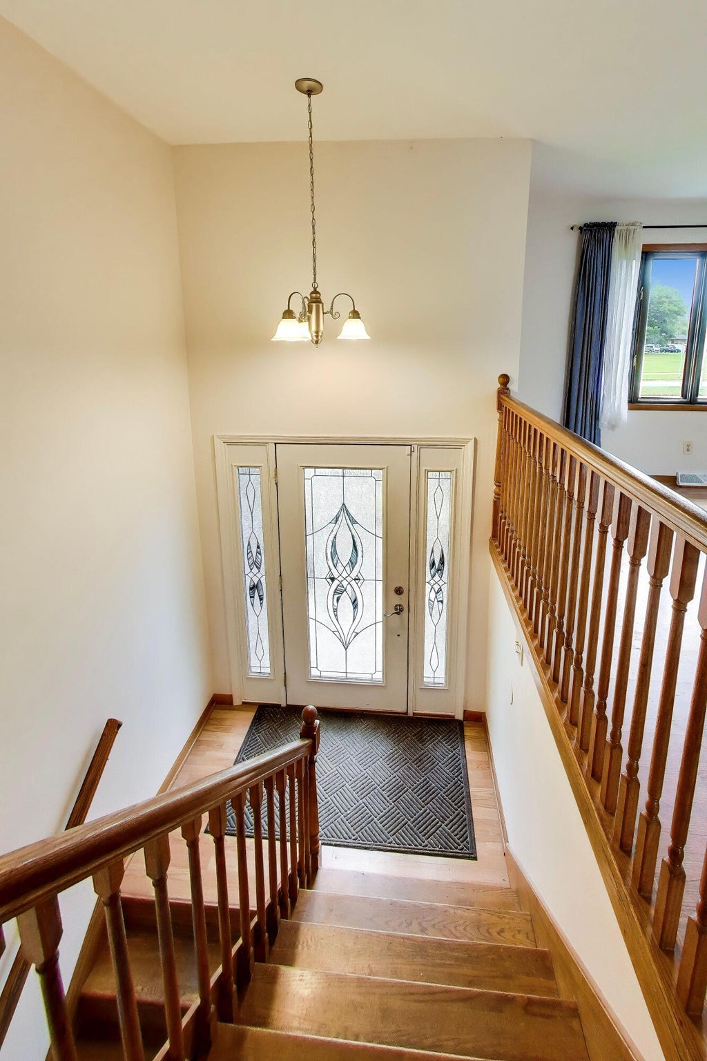 Photo of 1138 Fran Lin Pkwy, Munster, IN 46321 (MLS # 845211)