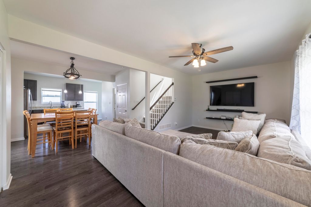 Photo of 12724 Rutledge Street, Crown Point, IN 46307 (MLS # 837411)