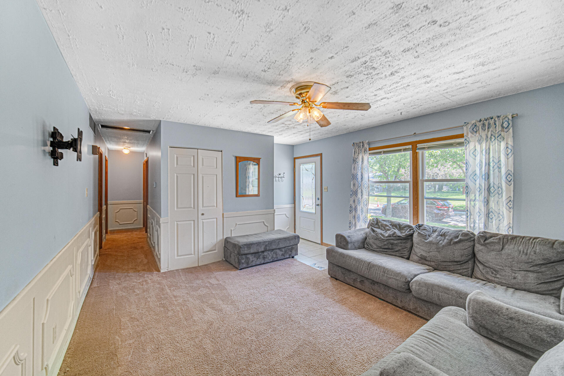 2101 Hollandale Drive