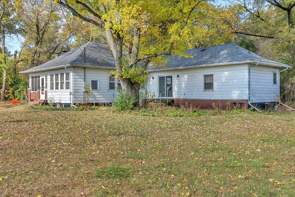 Photo of 2240 W 500 S, North Judson, IN 46366 (MLS # 831248)