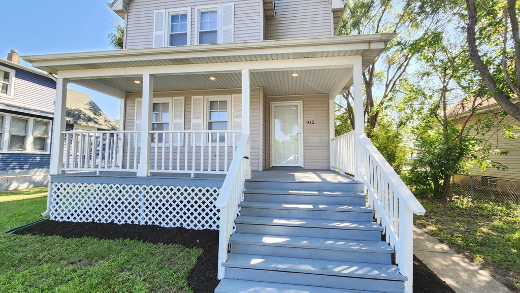 Photo of 912 Sibley Street, Hammond, IN 46320 (MLS # 842284)