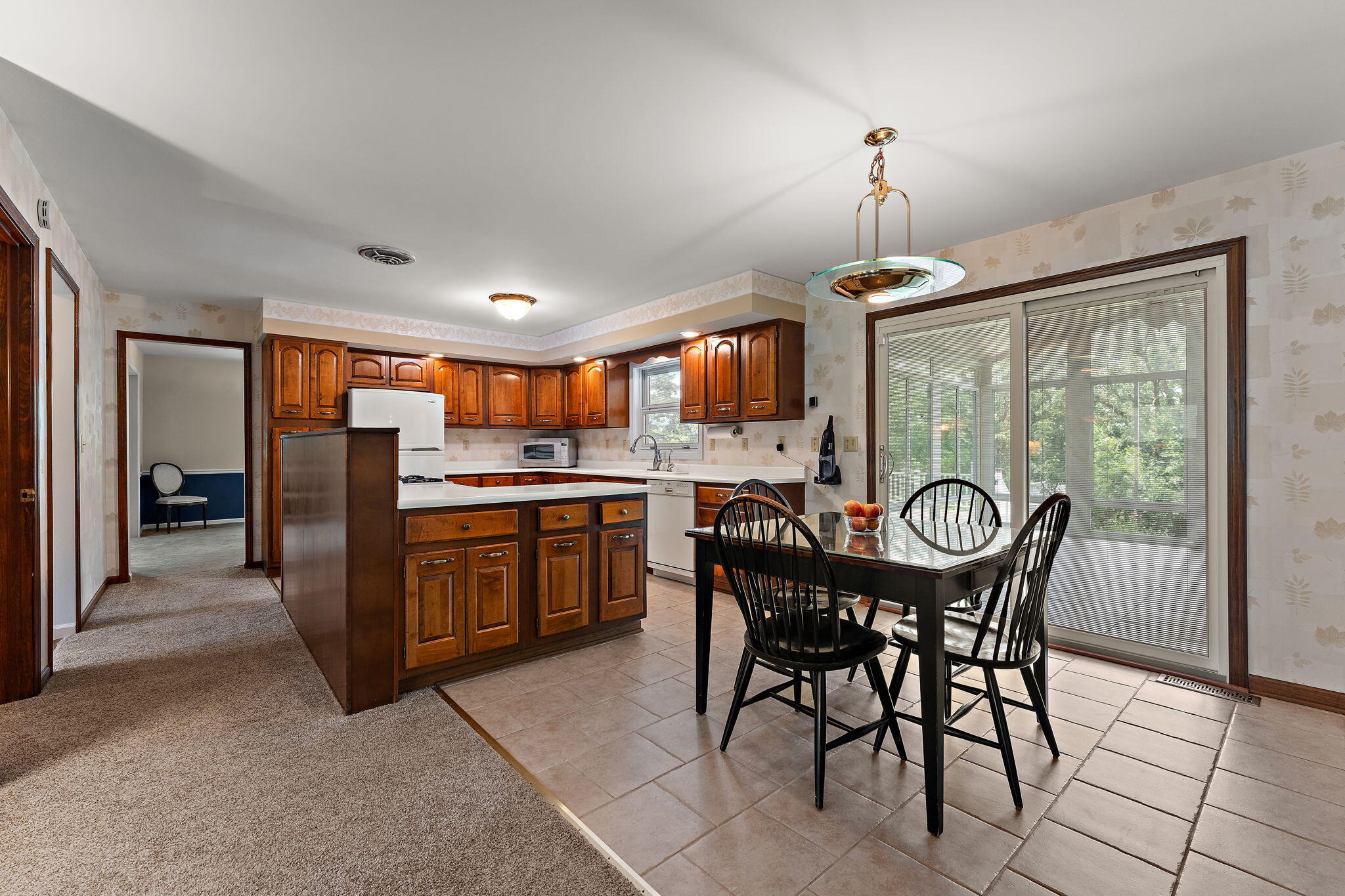 Valparaiso, Indiana 46385, United States, 4 Bedrooms Bedrooms, ,3 BathroomsBathrooms,Residential,Pending,171754