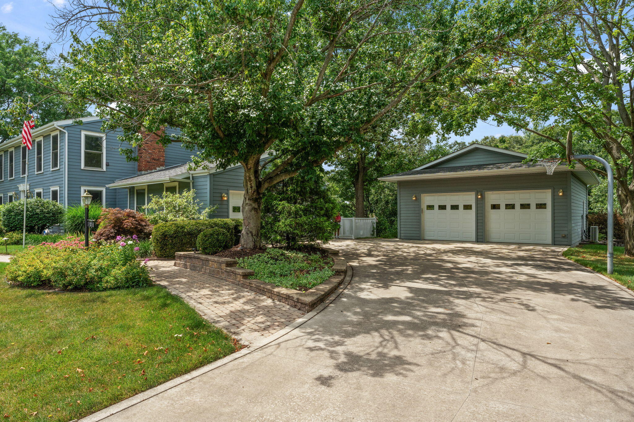Valparaiso, Indiana 46385, United States, 4 Bedrooms Bedrooms, ,3 BathroomsBathrooms,Residential,Pending,171754