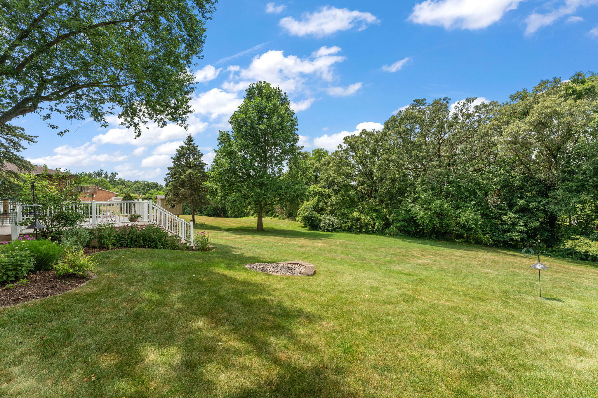 Valparaiso, Indiana 46385, United States, 4 Bedrooms Bedrooms, ,3 BathroomsBathrooms,Residential,Pending,171754