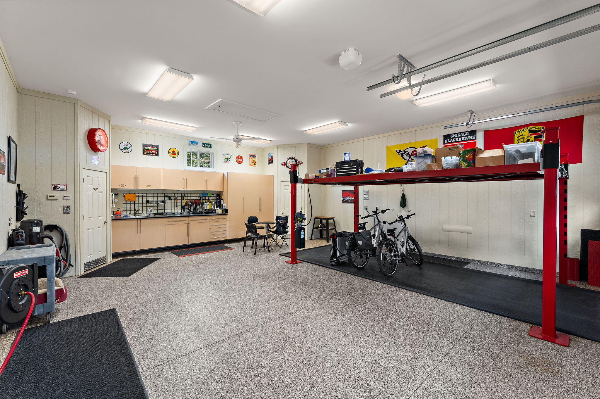 Valparaiso, Indiana 46385, United States, 4 Bedrooms Bedrooms, ,3 BathroomsBathrooms,Residential,Pending,171754