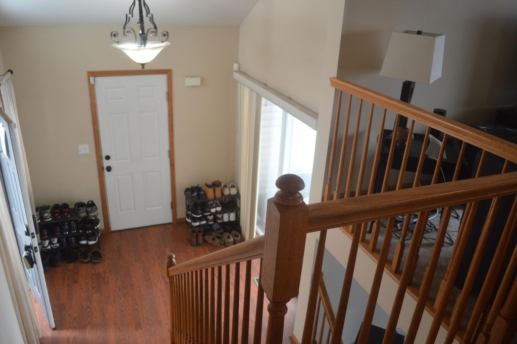 Photo of 7208 Bracken Pkwy, Hobart, IN 46342 (MLS # 835583)