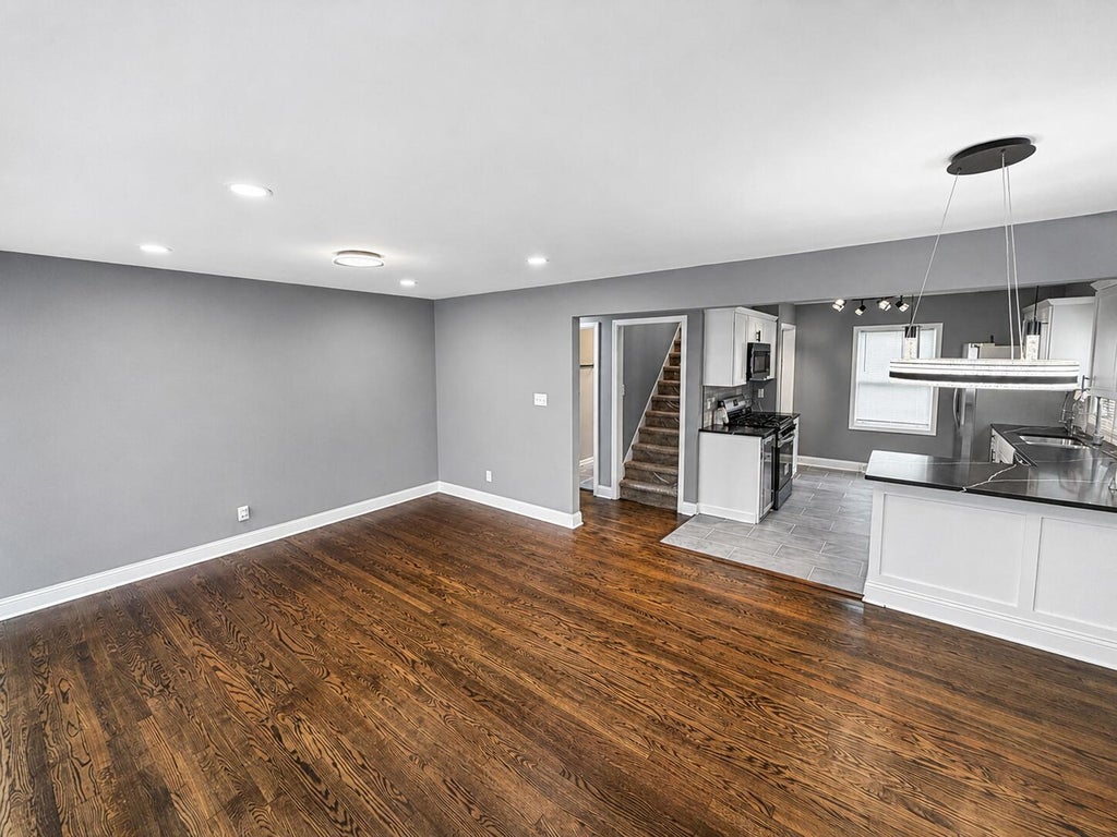Photo of 3931 Clough Avenue, Highland, IN 46322 (MLS # 844545)