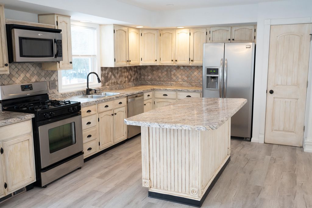 Photo of 919 Seneca Drive, Crown Point, IN 46307 (MLS # 833622)