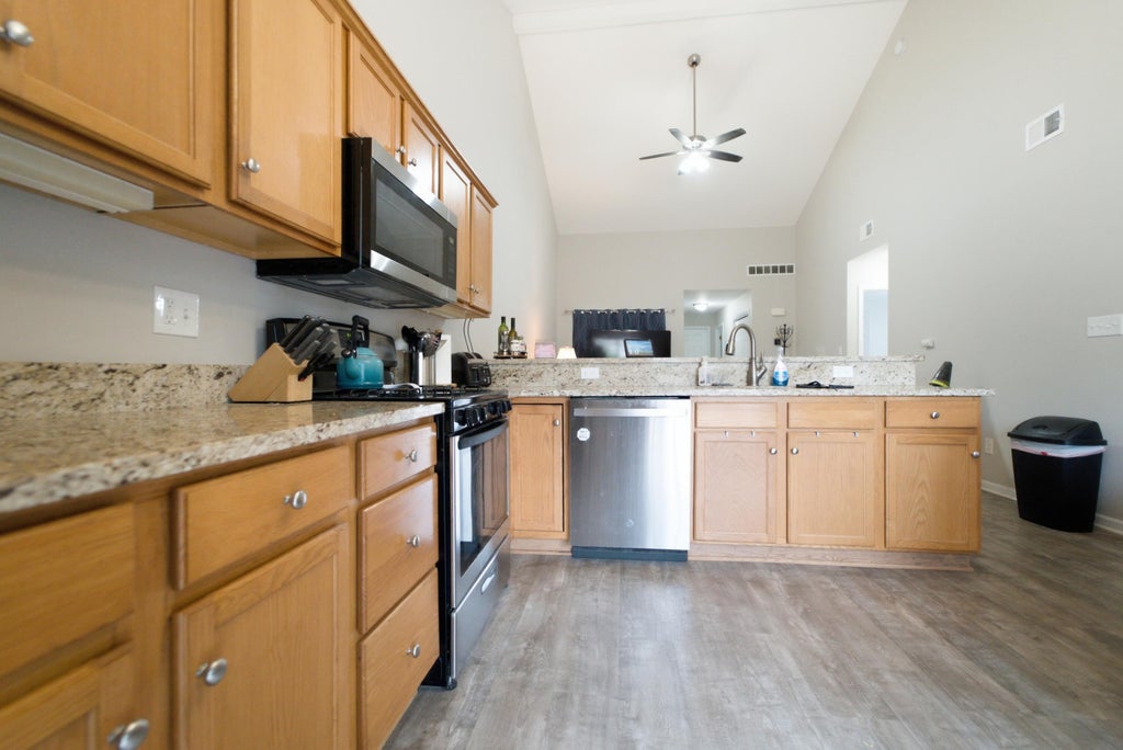 Photo of 1002 N Colfax Street, Griffith, IN 46319 (MLS # 845310)