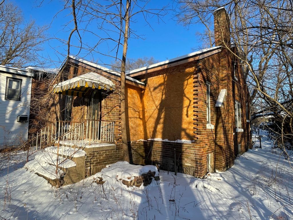 Photo of 4169 Monroe Street, Gary, IN 46408 (MLS # 833428)