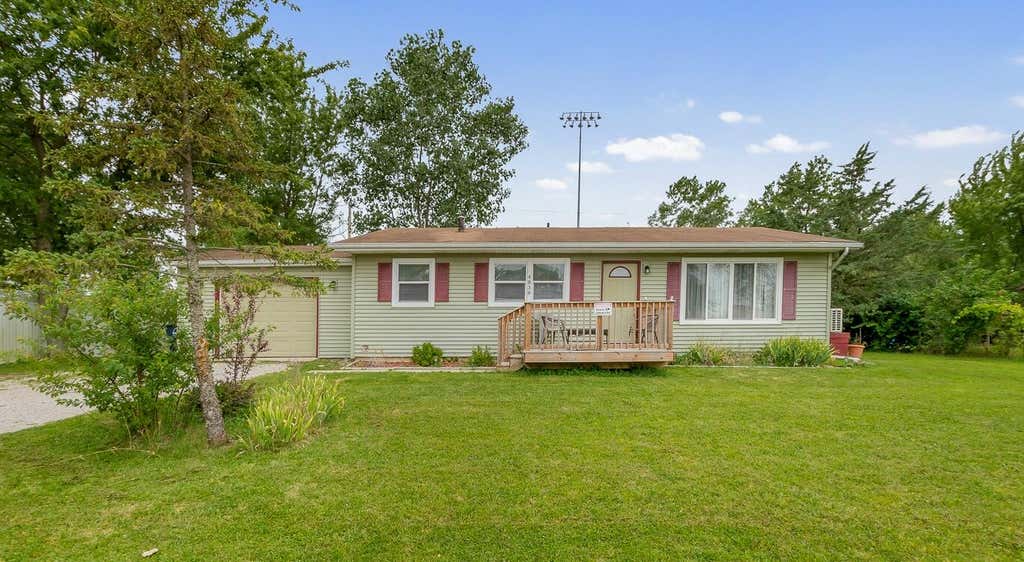 Photo of 4838 N Clover Lane, Michigan City, IN 46360 (MLS # 843367)