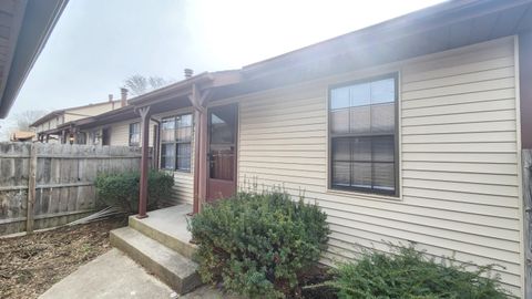 2218 Yorktowne Drive Valparaiso IN 46383