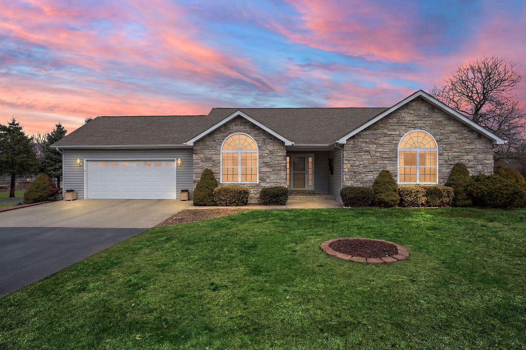 Photo of 9930 W 1100 N, DeMotte, IN 46310 (MLS # 834686)