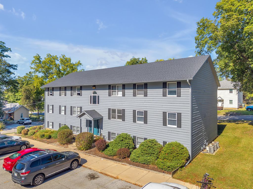 Photo of 352-356 College Avenue, Valparaiso, IN 46383 (MLS # 829960)