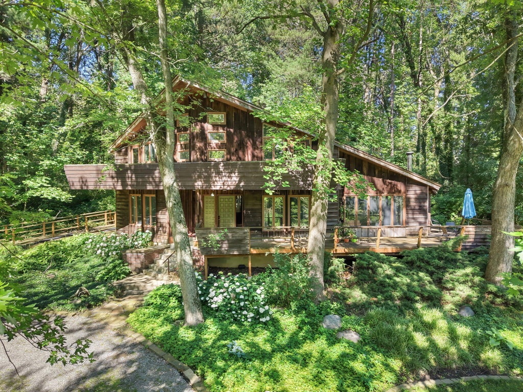 Photo of 278 W 100 S, Valparaiso, IN 46385 (MLS # 841227)