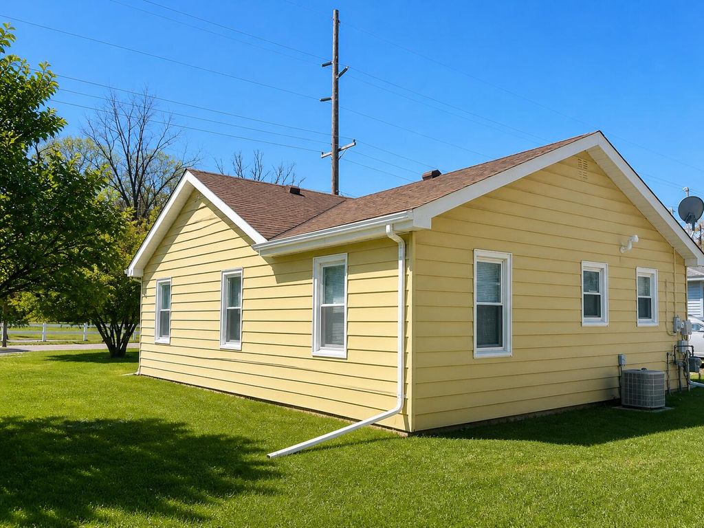 Photo of 5702 Mulberry Avenue, Portage, IN 46368 (MLS # 838471)