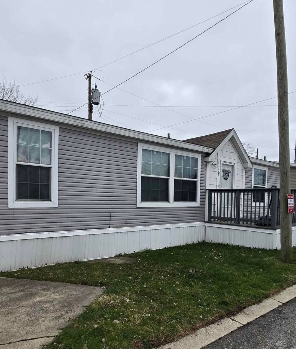 Photo of 3601 Sheffield Avenue #125, Hammond, IN 46327 (MLS # 837329)