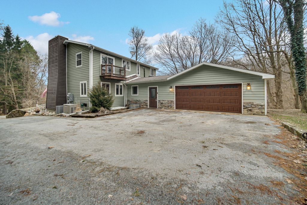 Photo of 3294 W 400 N, La Porte, IN 46350 (MLS # 834395)