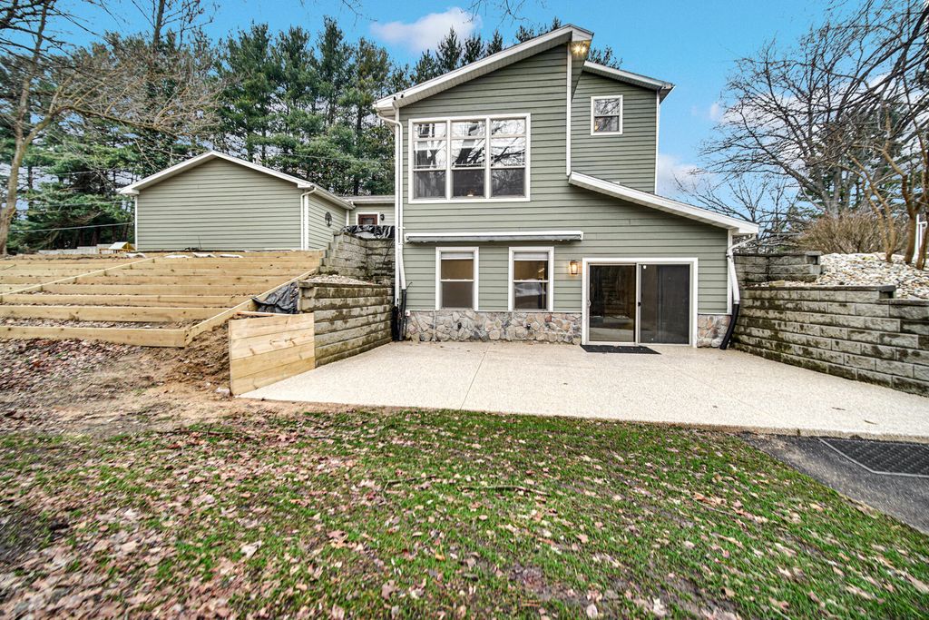 Photo of 3294 W 400 N, La Porte, IN 46350 (MLS # 834395)