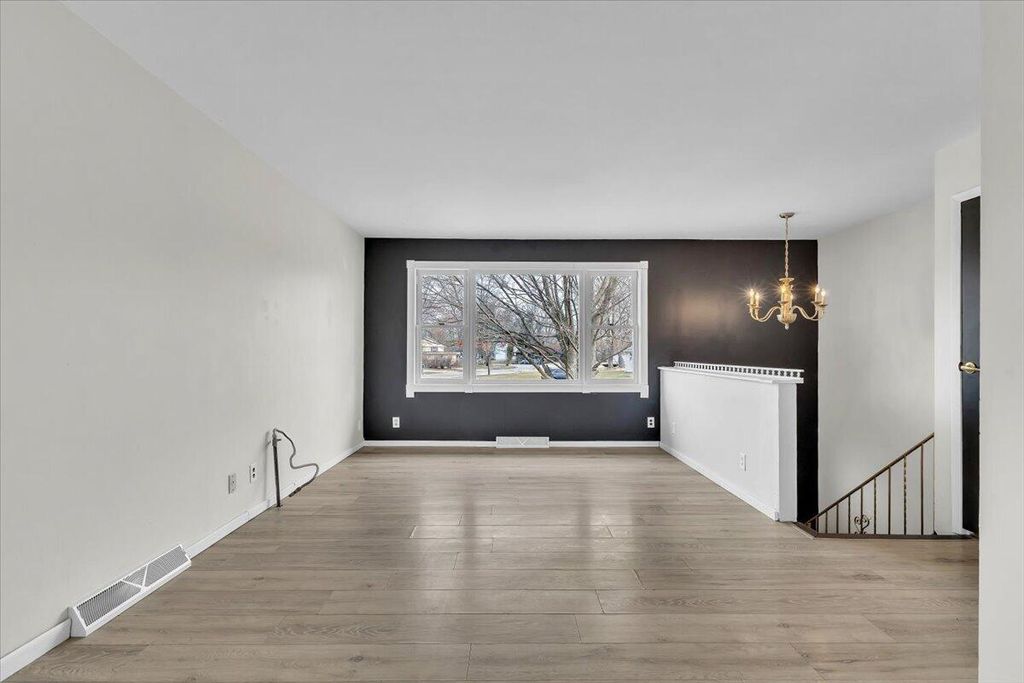 Photo of 215 Glencove Drive, Michigan City, IN 46360 (MLS # 834823)