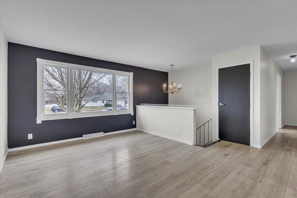 Photo of 215 Glencove Drive, Michigan City, IN 46360 (MLS # 834823)