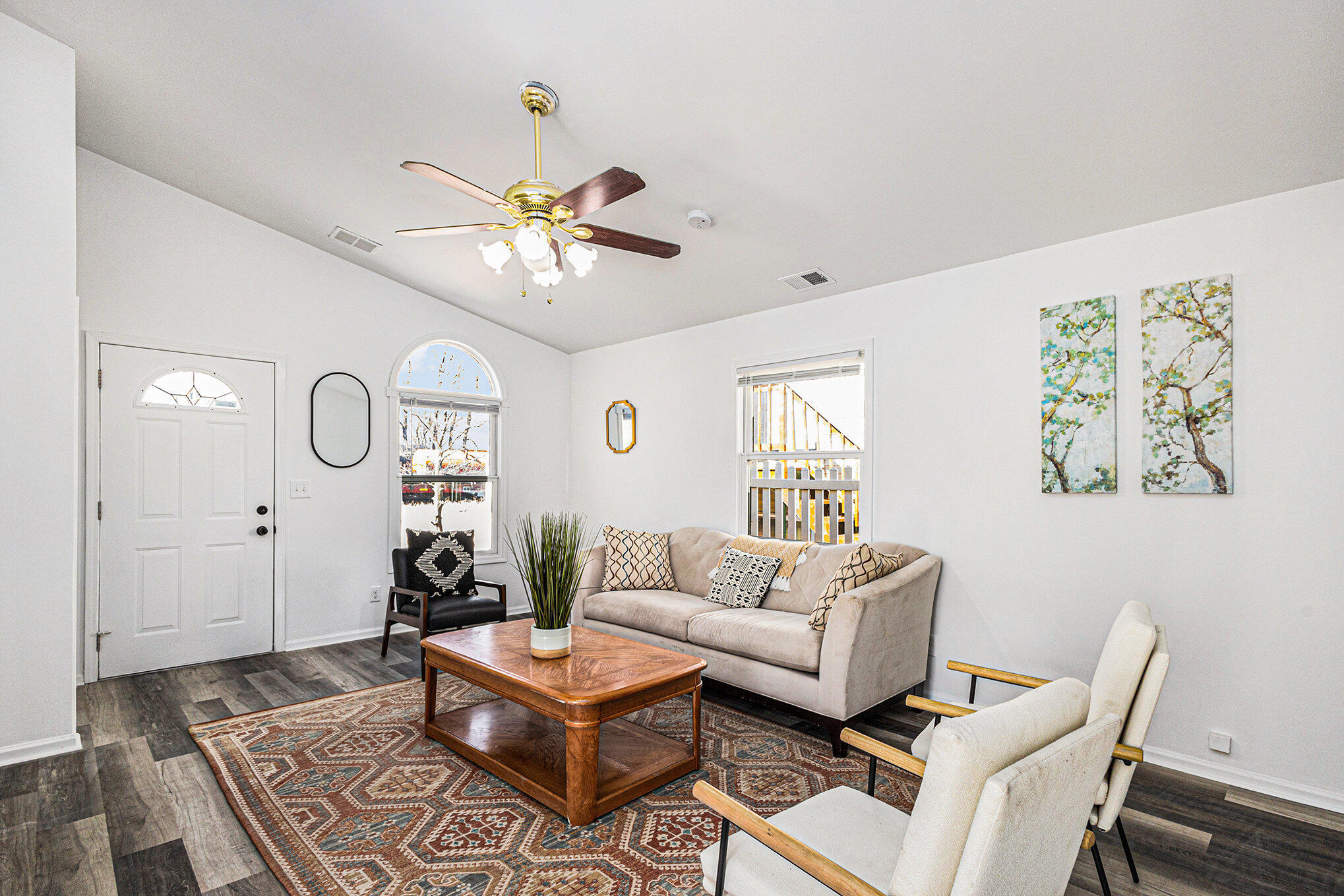 East Chicago, Indiana 46312, United States, 3 Bedrooms Bedrooms, ,2 BathroomsBathrooms,Residential,Active,84232