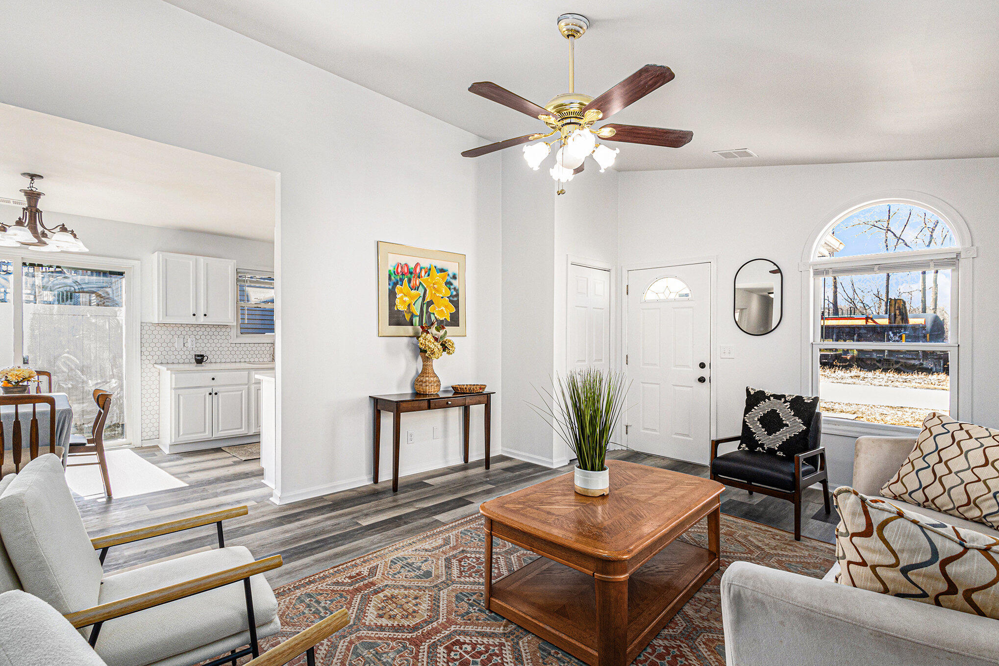 East Chicago, Indiana 46312, United States, 3 Bedrooms Bedrooms, ,2 BathroomsBathrooms,Residential,Active,84232