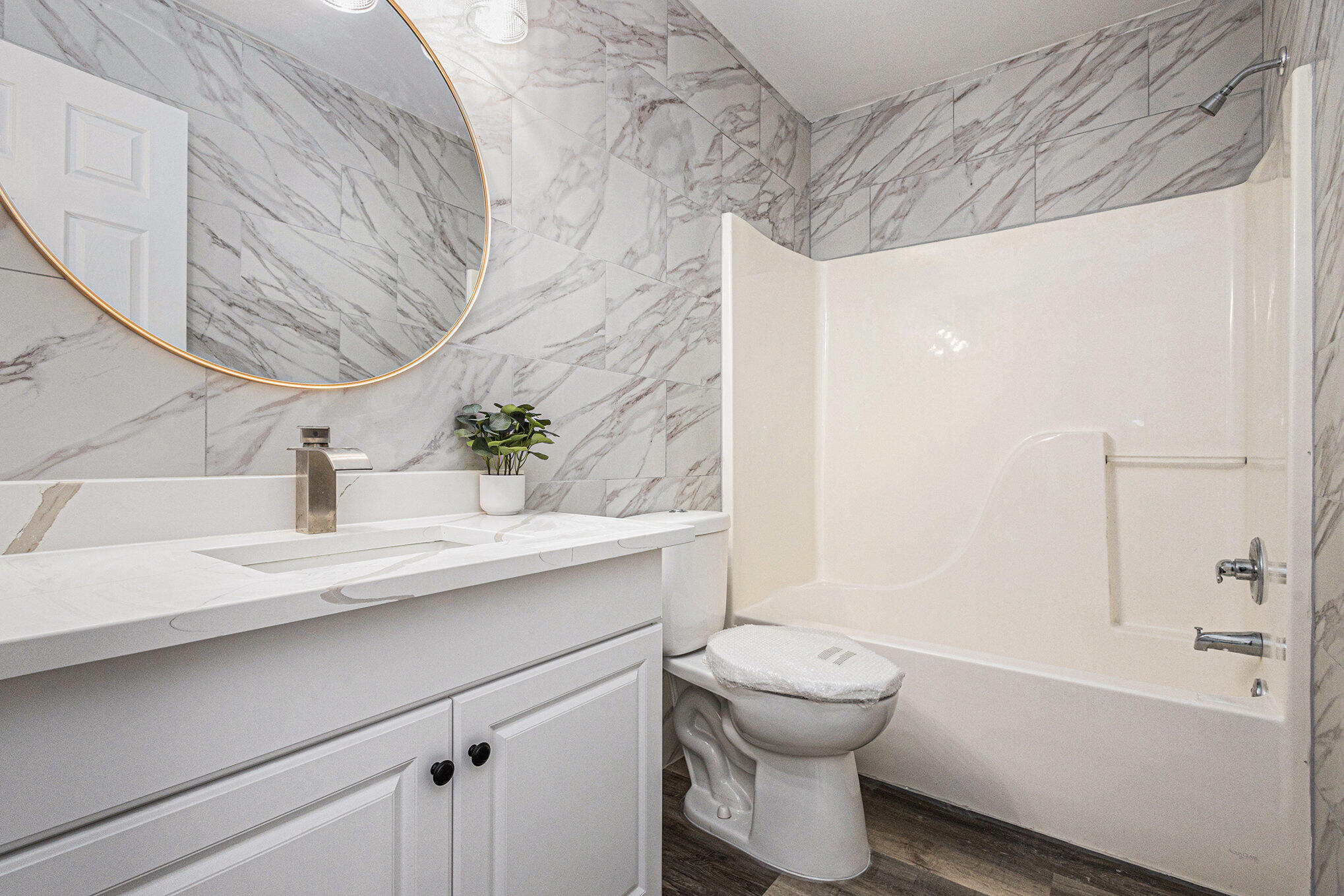 East Chicago, Indiana 46312, United States, 3 Bedrooms Bedrooms, ,2 BathroomsBathrooms,Residential,Active,84232