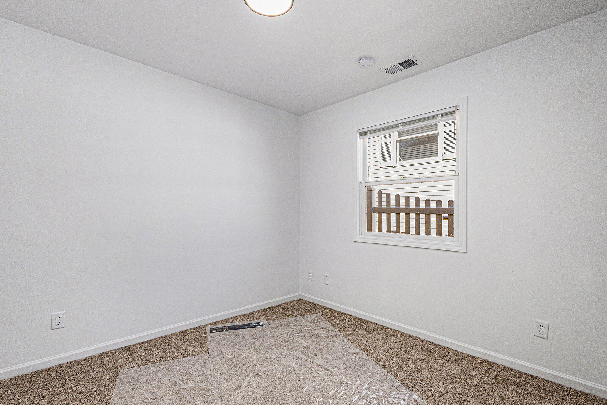 East Chicago, Indiana 46312, United States, 3 Bedrooms Bedrooms, ,2 BathroomsBathrooms,Residential,Active,84232