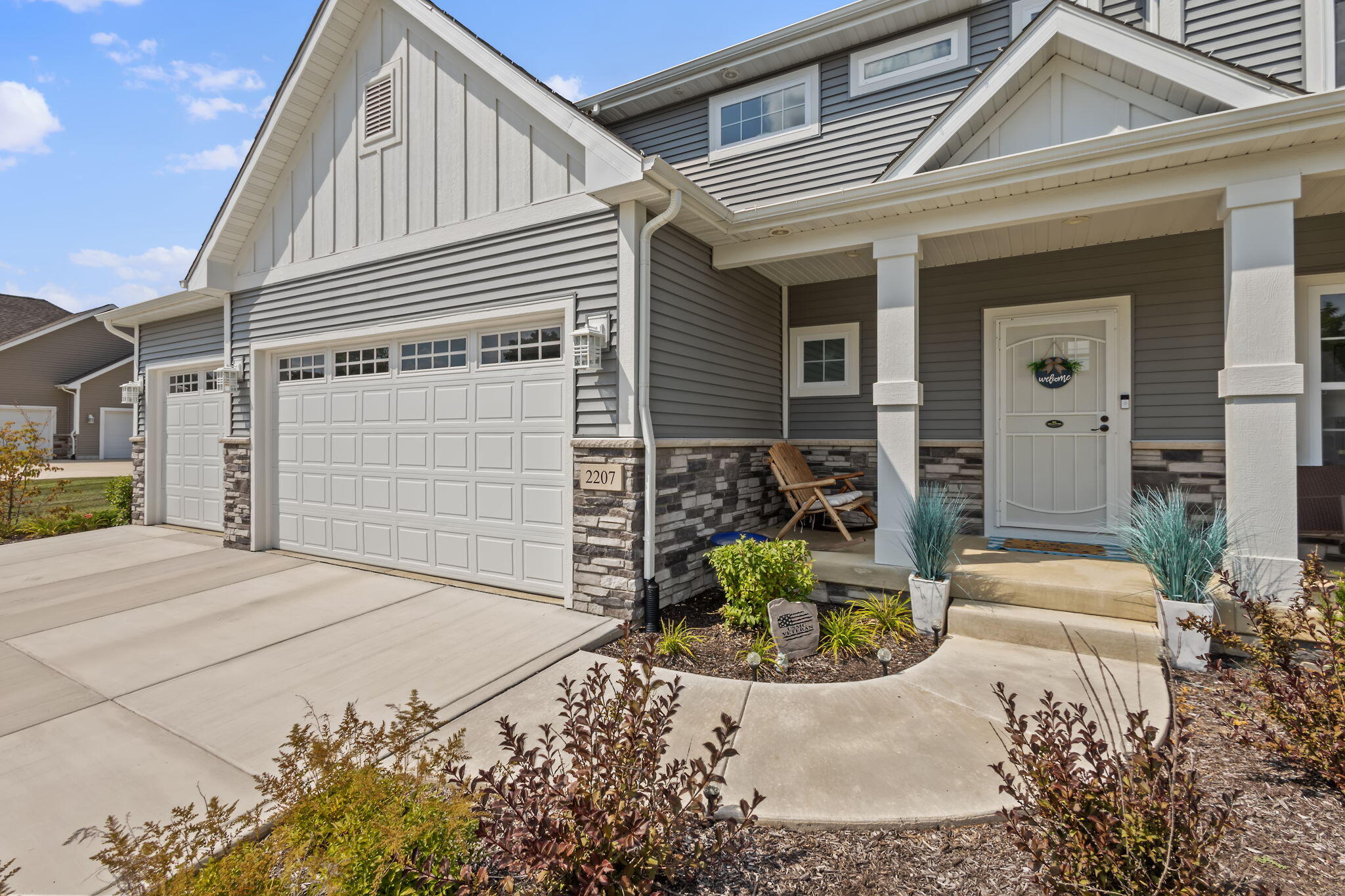 2207 Mary Lane