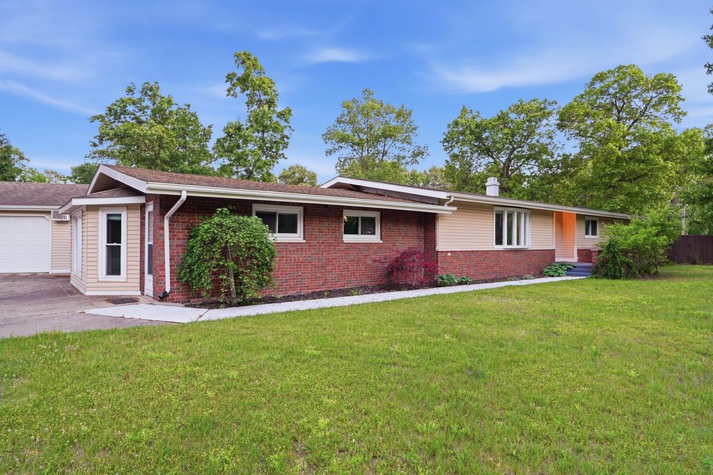 Photo of 5995 W 500 S, North Judson, IN 46366 (MLS # 839664)