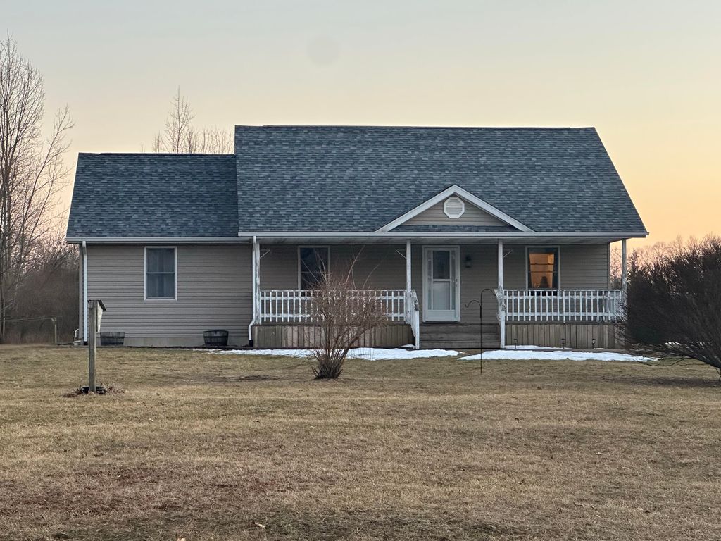 Photo of 2645 E 525 S, Knox, IN 46534 (MLS # 834069)